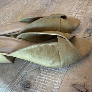 Cabi yellow heeled mules size 10